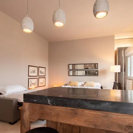 Apartment Hideaway Elegant Loft *